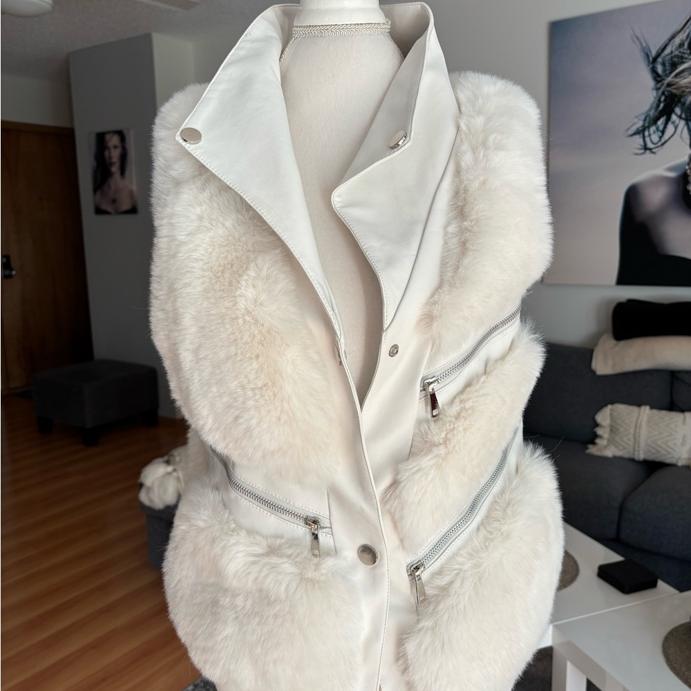 Chic Cream Faux Fur Women's Vest